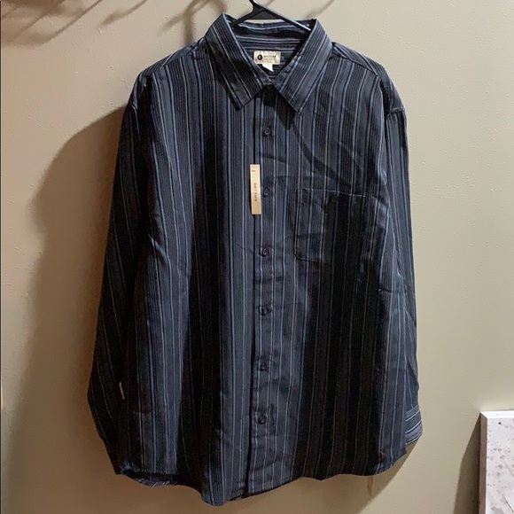 Hagar button down - Picture 2 of 7